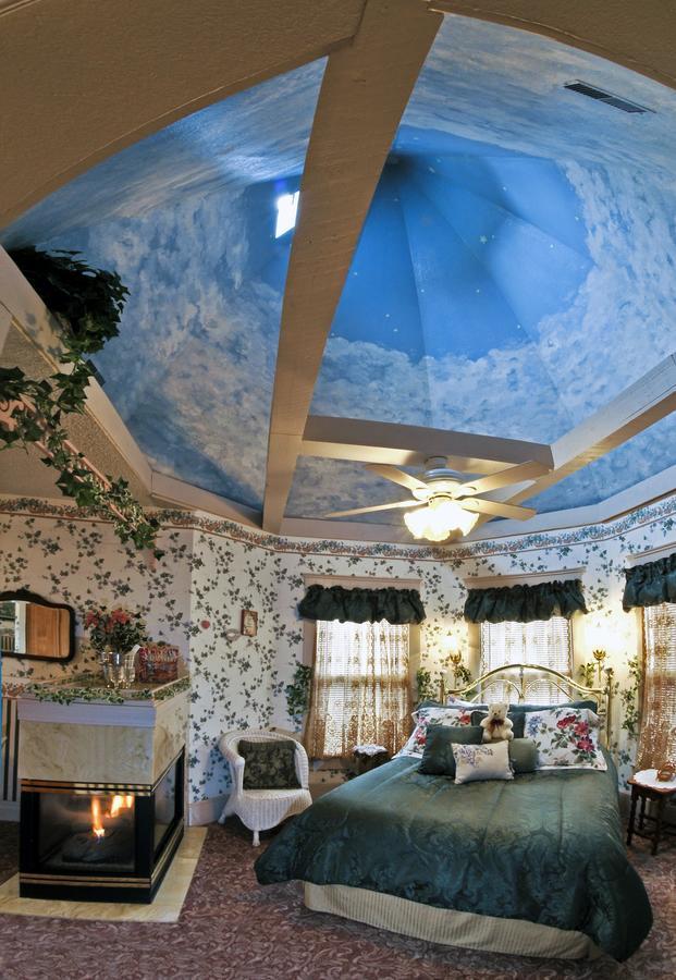 Holden House 1902 Bed & Breakfast Inn Colorado Springs Exterior photo